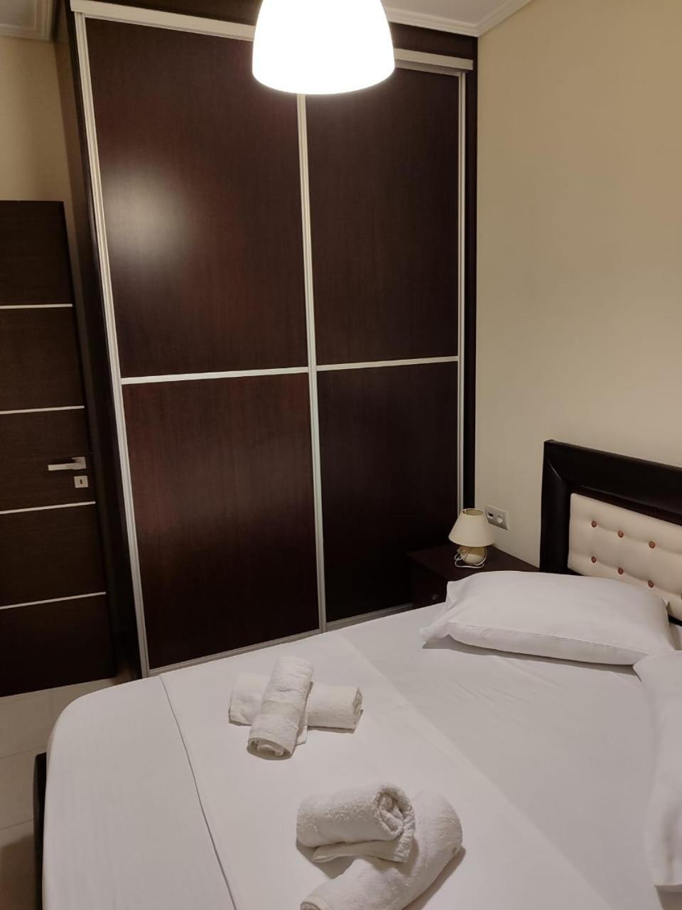 Adam Apartments Sarande Ngoại thất bức ảnh
