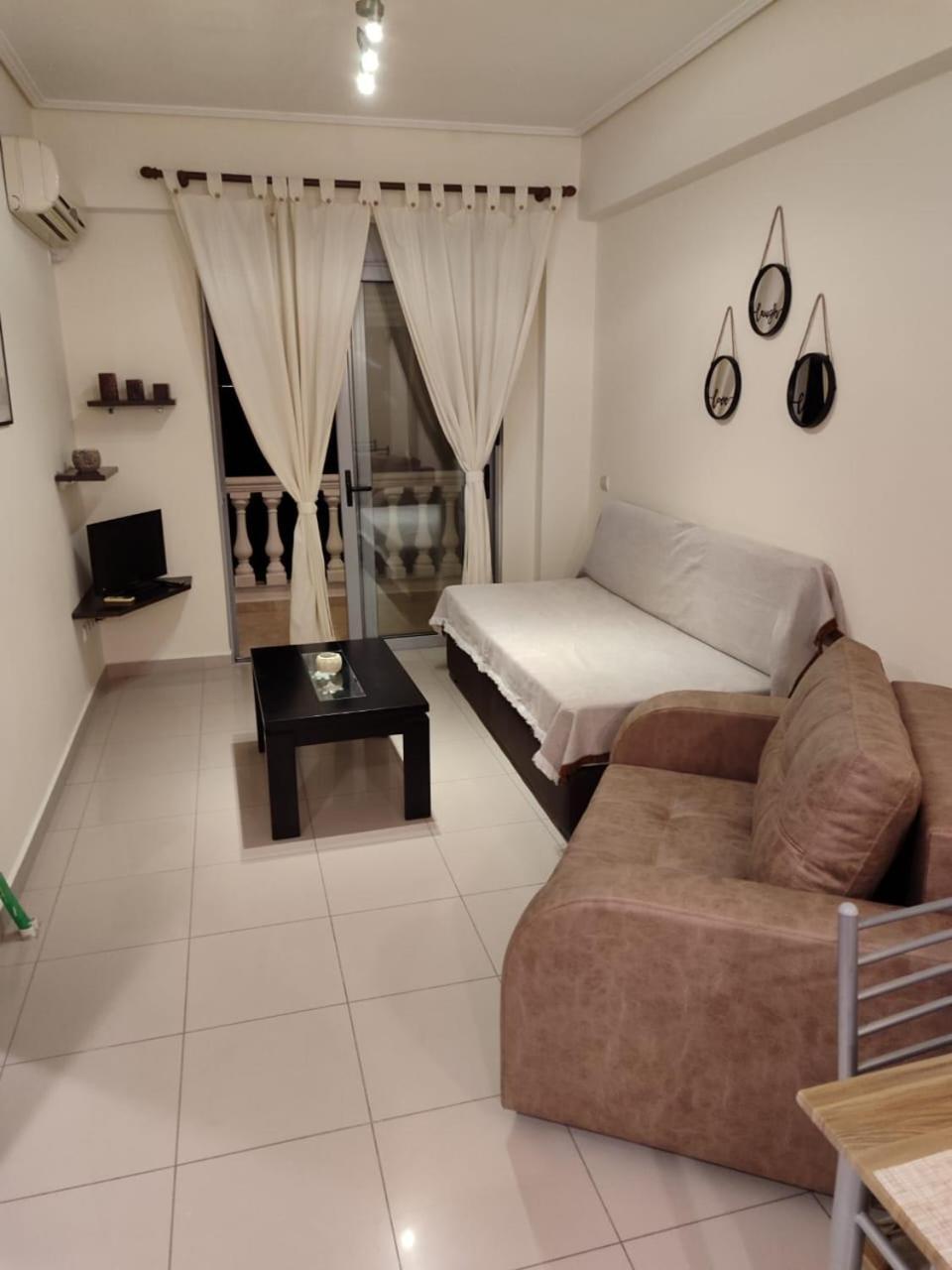 Adam Apartments Sarande Ngoại thất bức ảnh